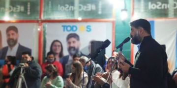 Cierre de campaña del FdT en Pinamar