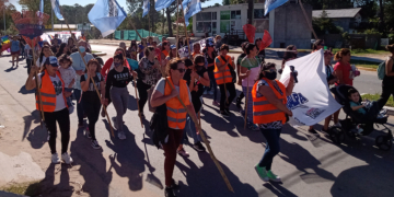 8M Ostende: La pala, el rastrillo y la cuota alimentaria. Con Reforma judicial Feminista