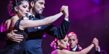 Finde a puro Tango