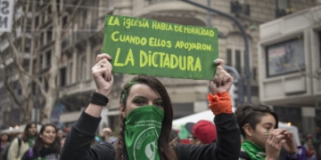 Iglesia y Estado, asunto separado