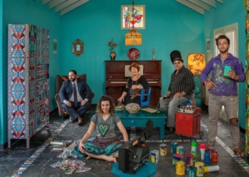 Casas de artistas, teatro con bandas y hoteles con patio tanguero