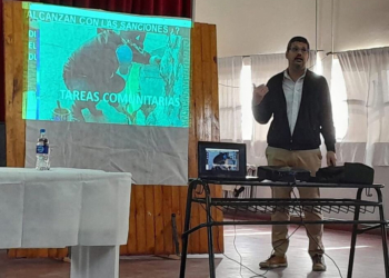 “No pagar la cuota es un caso claro de violencia económica hacia la mujer e hijxs.”-  Javier Heredia, Juez de Paz